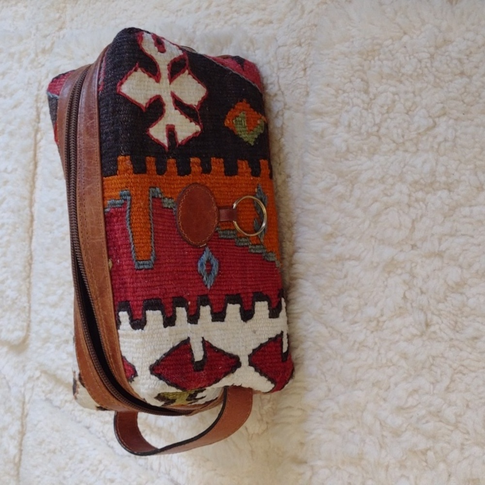 Vintage Kilim Rug Bag Turkish Leather Clutch with Zipper and Leather Hand Strap